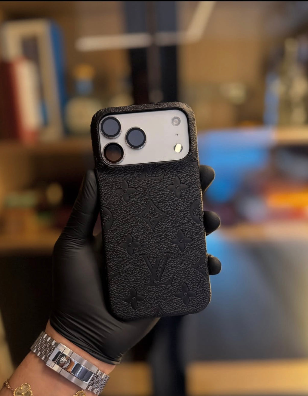 LV Case (Black)